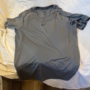 Nike Men's Short Sleeve Gray Tee